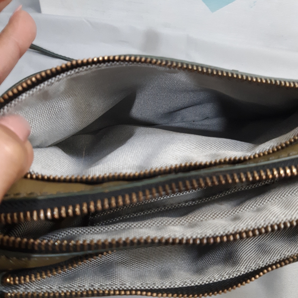 COPY - Fossil leather crossbody - Picture 12 of 16